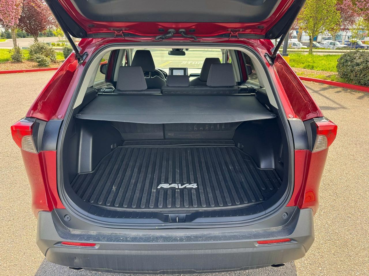 Купить б/у TOYOTA RAV4 2021 года в США, ТОЙОТА РАВ4 2021 из США, Купить б/у TOYOTA RAV4 2021 года в США
