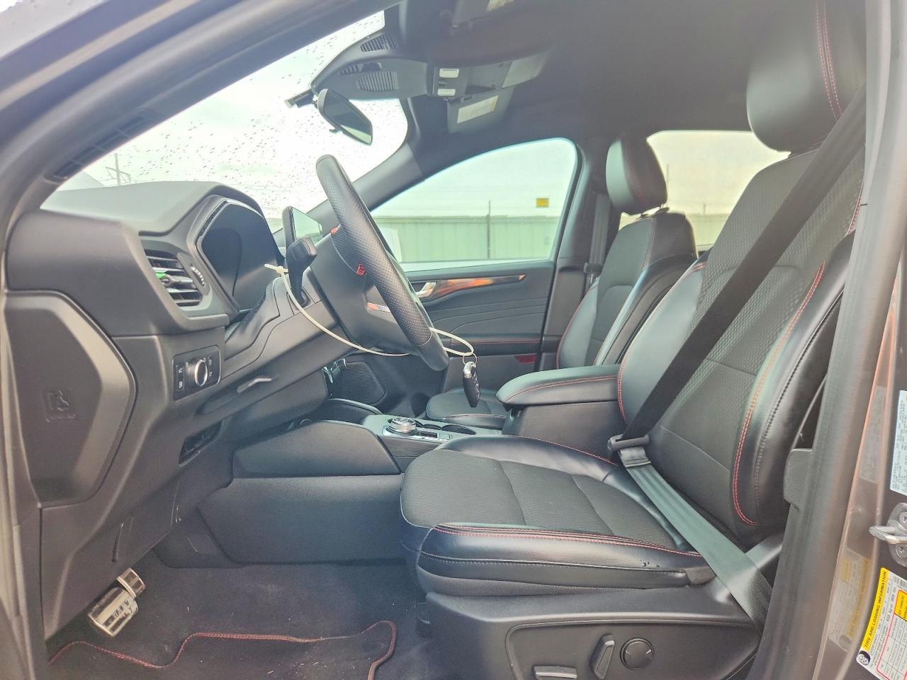 Купить б/у FORD ESCAPE 2023 года в США, ФОРД ЕСКЕЙП из США, Купить б/у FORD ESCAPE 2023 года в США