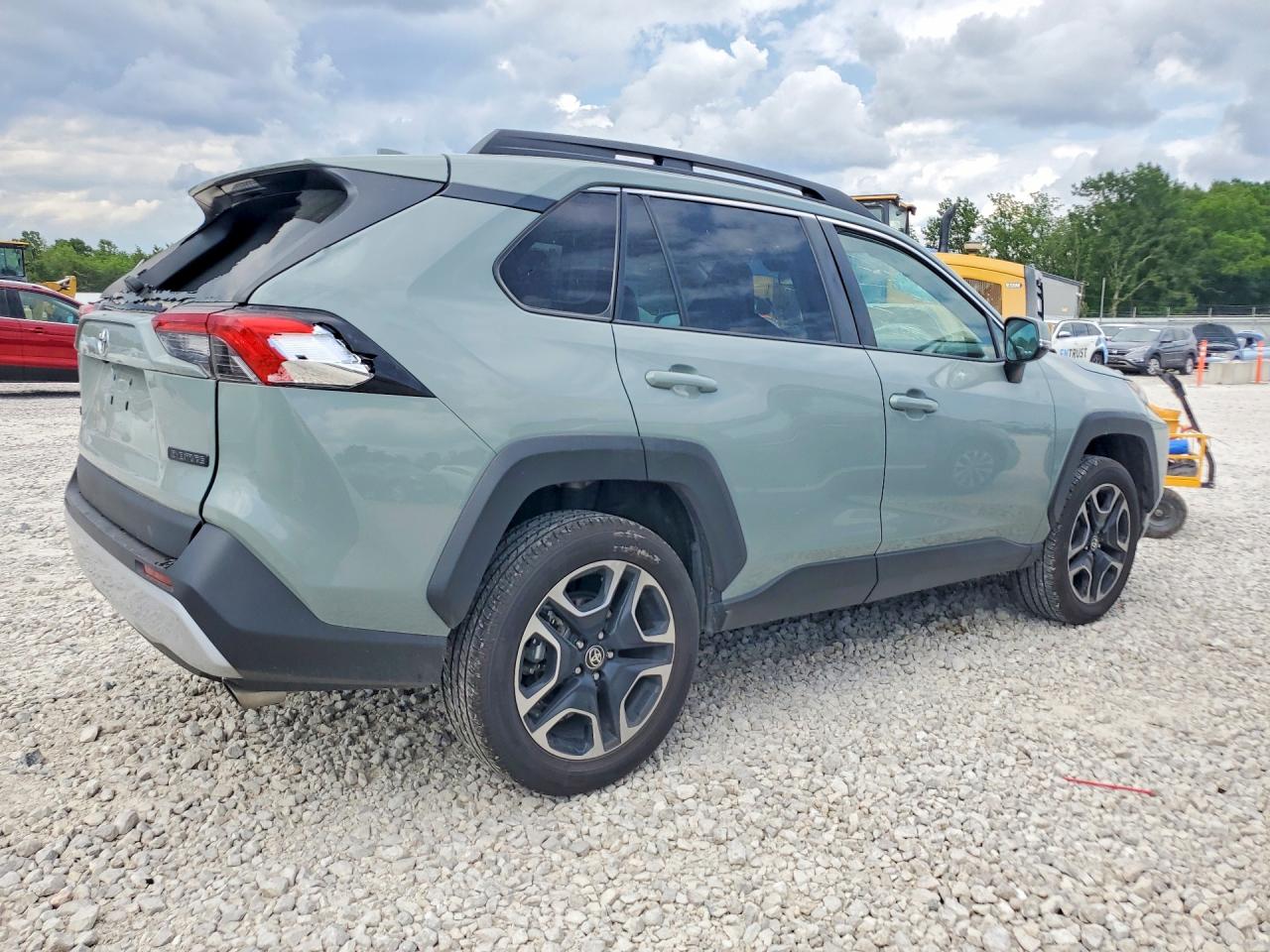 Купить б/у TOYOTA RAV4 ADVENTURE 2020 года в США, ТОЙОТА РАВ4 2020 из США, Купить б/у TOYOTA RAV4 ADVENTURE 2020 года в США