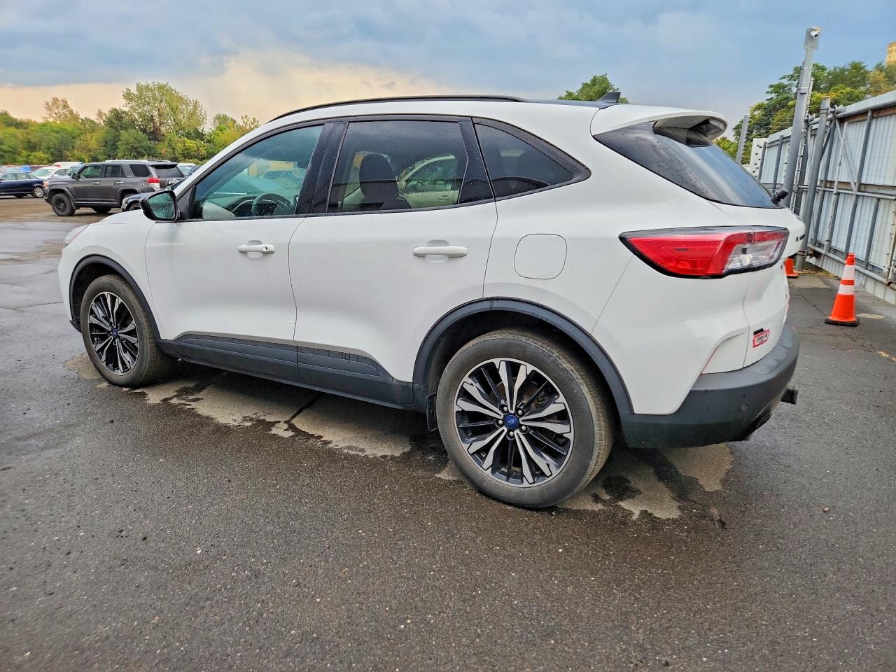Купить б/у FORD ESCAPE 2020 года в США, ФОРД ЕСКЕЙП из США, Купить б/у FORD ESCAPE 2020 года в США